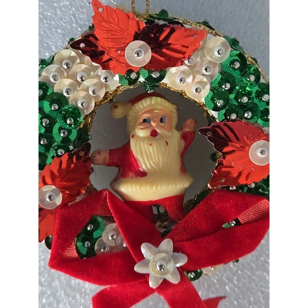Beautiful Vintage Push Pin Bead Sequin With Santa Christmas Tree Wreath Ornament